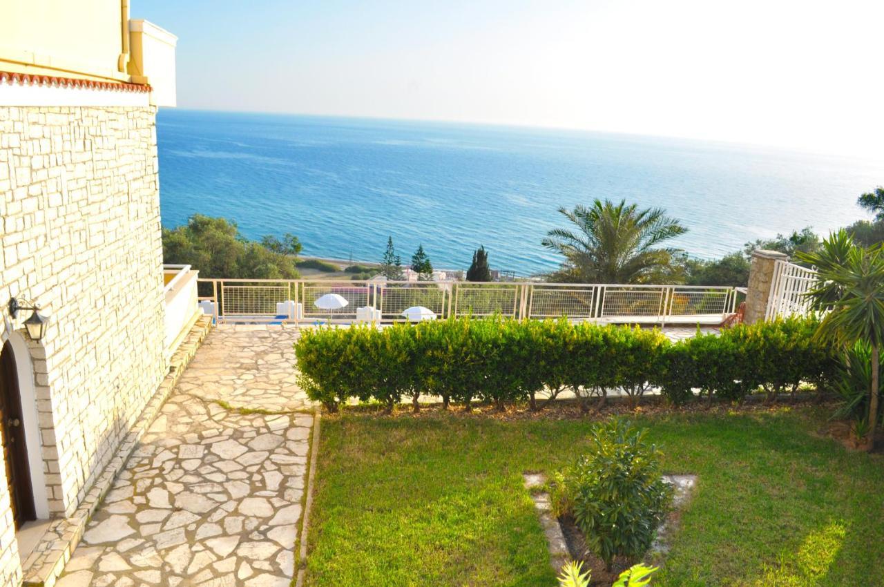 Beautiful Holiday Apartments Maria With Amazing Pool - Agios Gordios Beach Eksteriør billede